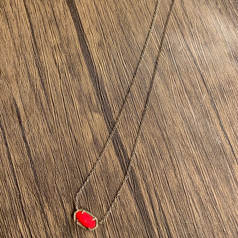 Red Kendra Scott - Picture 2 of 3